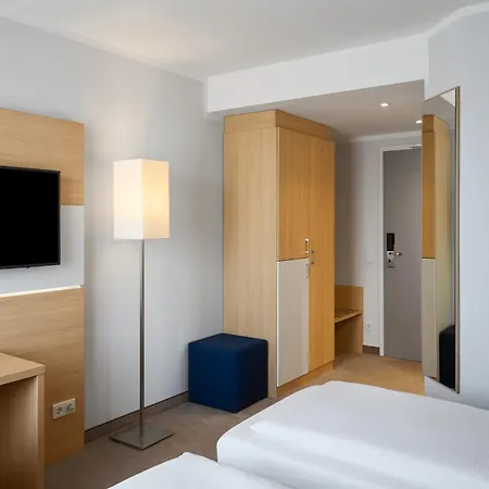 מלון Four Points Flex By Sheraton 4*