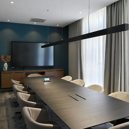 Four Points Flex By Sheraton מלון