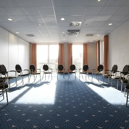 Four Points Flex By Sheraton Hotel 4*